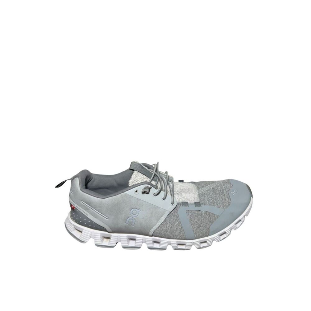 On Running womens Light Grey Athletic Trainer size 10
